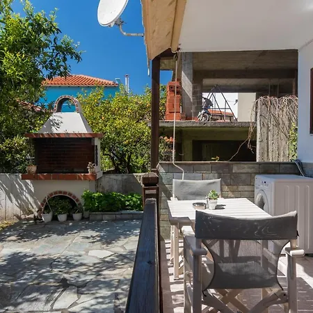 Apartament Stefanias *