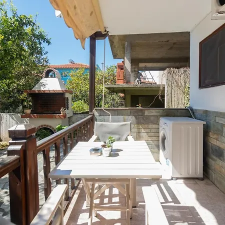 Apartment Stefanias *