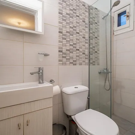 Apartament Stefanias Neos Marmaras